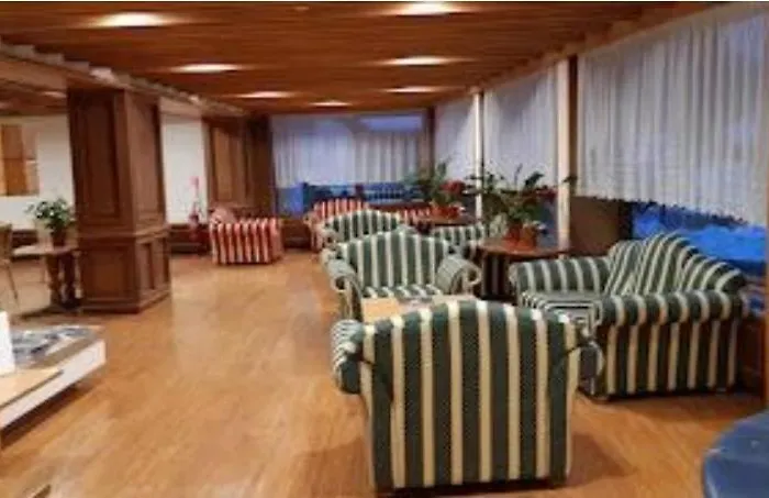 Miramonti * コルヴァーラ・イン・バディーア