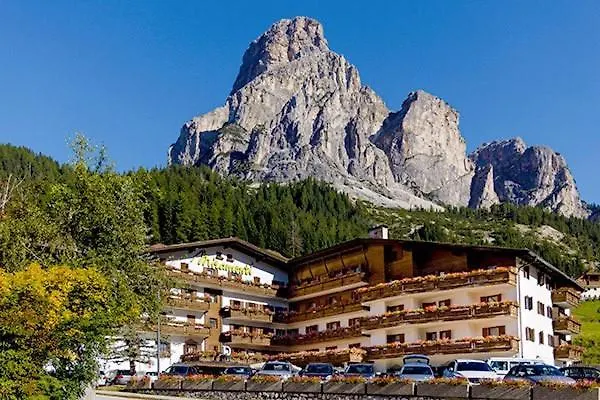 Miramonti * コルヴァーラ・イン・バディーア